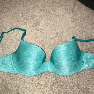 victoria secret pink bra. 32d